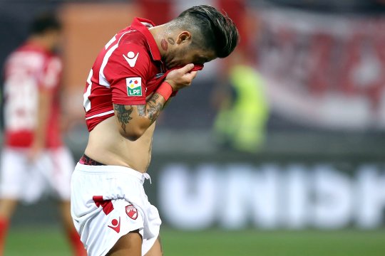 Țeapa pe care Dinamo a luat-o cu un fotbalist cu peste 100 de meciuri în LaLiga: ”Lumea spunea ‘Băi, ce jucător’, dar el zăcea mort de beat în Mexic”