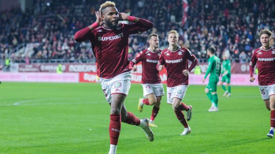 Legenda fotbalului românesc sare în apărarea lui Aaron Boupendza: "Cum să-l dau afară?"