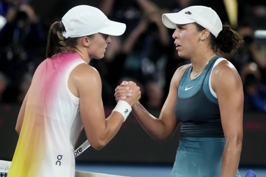 S-a decis finala feminină la Australian Open! Meci nebun în semifinala Keys - Swiatek