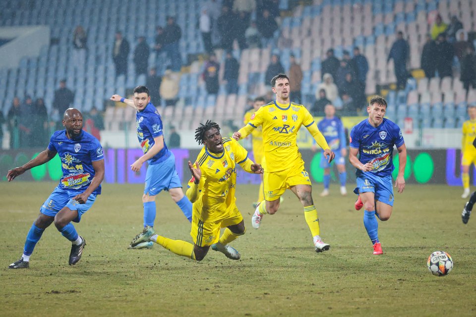 Gloria Buzău - Unirea Slobozia, 3-0