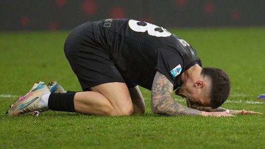 Curiosul caz Dennis Man: ”Joacă prost și are oferte. E o ruină” + Transferul la Fiorentina, în pericol