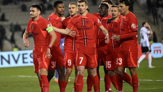 FCSB, cu gândul la Manchester United! Ce jucători a trimis în teren Charalambous la meciul cu UTA