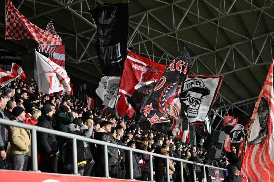 Două noi transferuri la UTA Arad! Alexandru Meszar a făcut anunțul: ”Luana îl ajută pe Mircea Rednic, dar ea nu încasează nimic de la club”