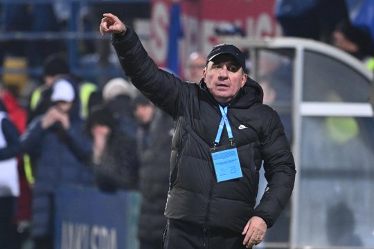 Gică Hagi aruncă prosopul după ce Farul a fost făcută K.O de CFR: ”Prea mici pentru play-off. Nu merităm”