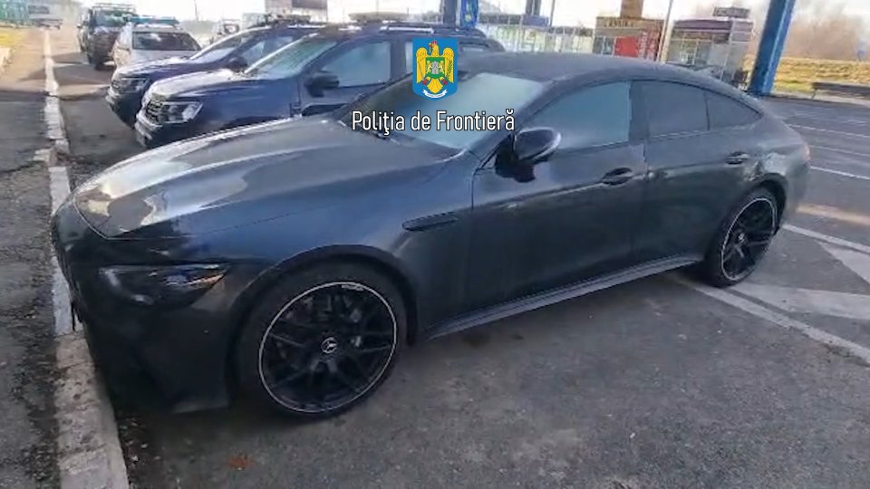 Poliția de Frontieră a confiscat un Mercedes AMG în timpul unor verificări de rutină