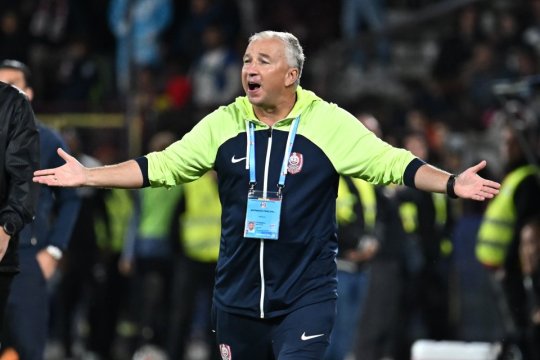 Fostul fundaș de la CFR Cluj, uluit de situația în care a ajuns Dan Petrescu: ”Nu-mi dau seama ce se urmărește”
