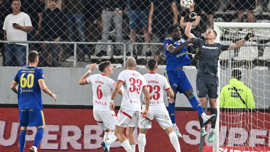 Revenire importantă în lotul lui Dinamo, după două luni de absență. Fotbalistul s-a îmbarcat în avion și a plecat alături de ”câini” în Antalya