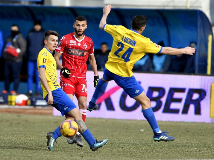 Reda Jaadi este liber de contract din vara lui 2024, după plecarea de la Ittihad Tanger (Maroc).