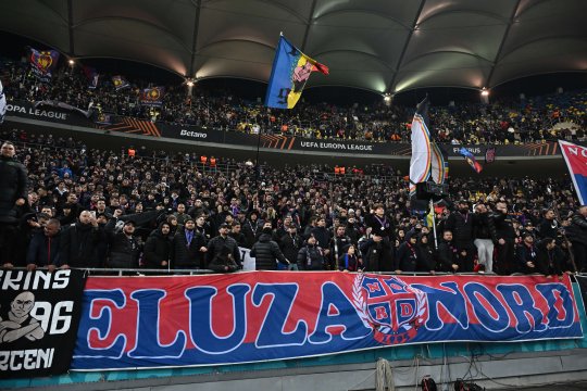 Scenografia specială pregătită la FCSB - Manchester United! iAMsport are imagini cu 3 ore înainte de startul partidei
