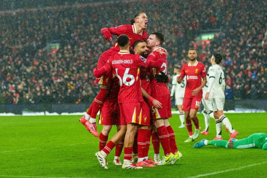 Unul dintre cei mai bogați oameni ai planetei e gata să investească în fotbal! Clubul legendar la care ar putea ajunge: "Bunica lui e de acolo"