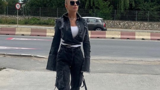 ”Știți cu ce mașină merg?” Anamaria Prodan i-a lăsat pe toți mască în trafic: ”Dumneavoastră în așa ceva?”