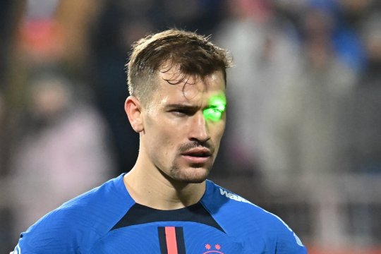 Curiosul caz al lui Darius Olaru. A primit o ofertă clară din Italia, cu un milion de euro pe sezon, dar n-a vrut să răspundă la telefon