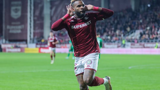 Aaron Boupendza, la mare căutare! Atacantul are oferte pe bani mulți și vrea să plece de la Rapid