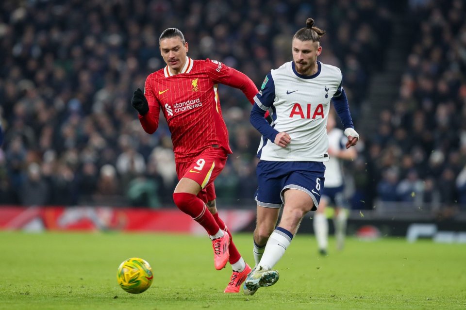 Radu Drăgușin a fost integralist în Tottenham - Liverpool 1-0