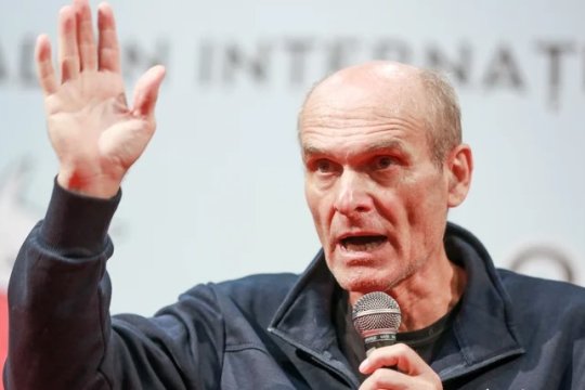 CTP, comparat cu "bătrânul care îți băga cuțitul în minge". Reacție dură în direct la adresa gazetarului în cazul David Popovici