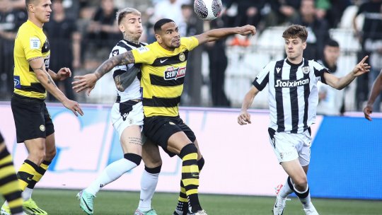 PAOK, eliminată dramatic din Cupa Greciei! Răzvan Lucescu a fost nevoit să privească din tribune duelul cu rivala AEK Atena