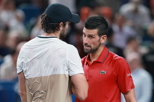 În urmă cu 6 luni era ”zdrobit” la București, iar acum l-a eliminat pe Djokovic și joacă finala la Shanghai
