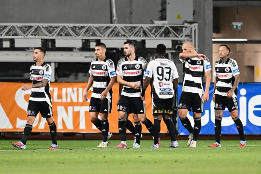 Concurență pentru Dinamo! O altă echipă din SuperLiga îl dorește pe jucătorul intrat în conflict cu Sabău