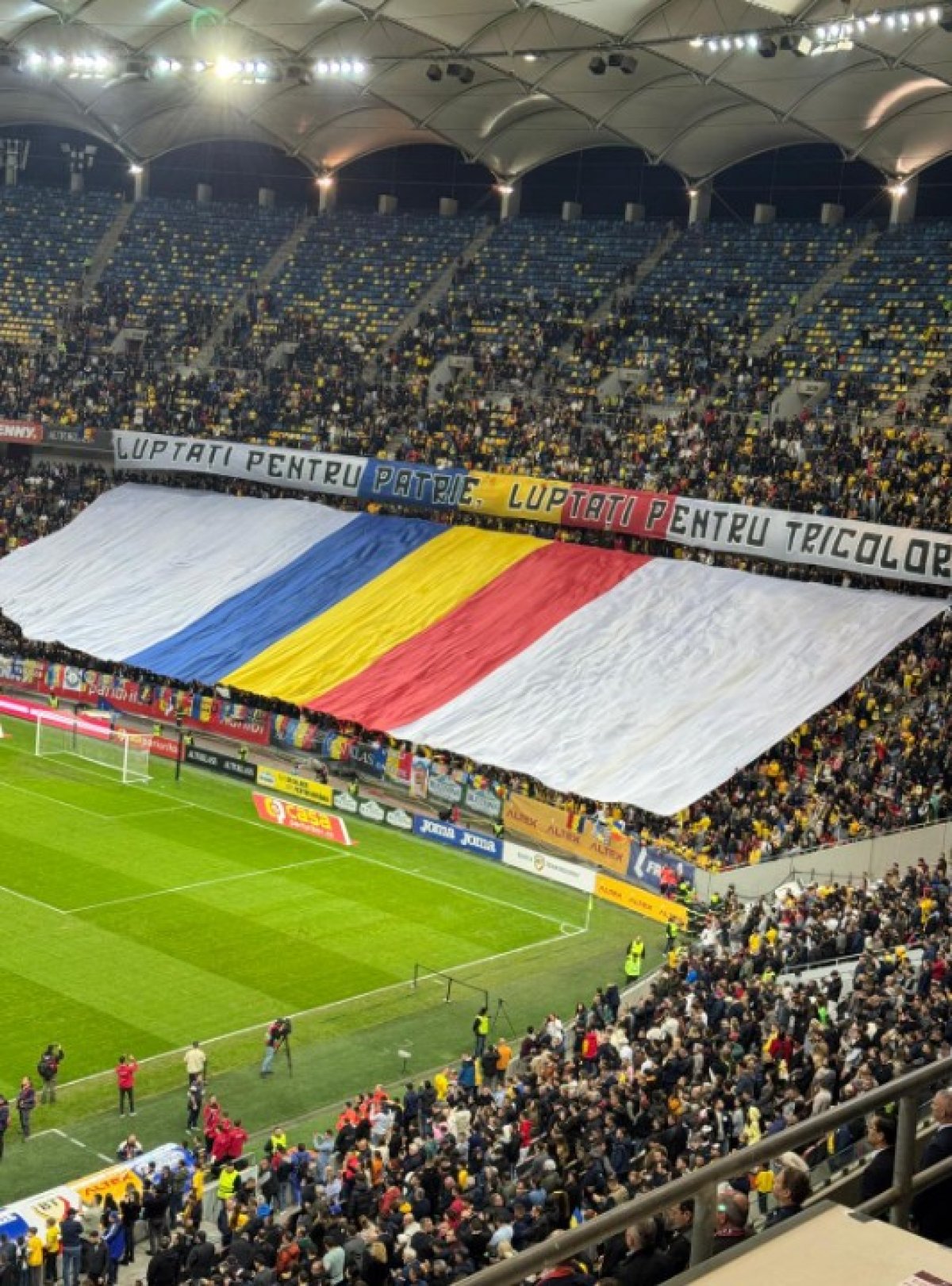 Scenografia fanilor tricolori pe Arena Națională