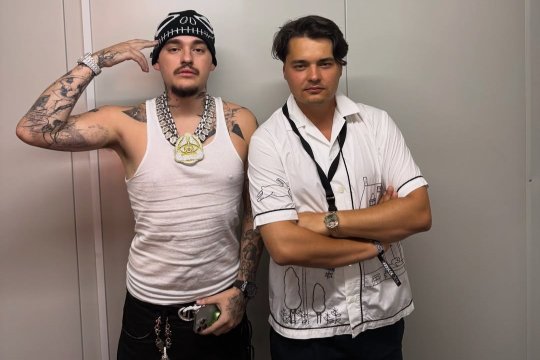 Selly a venit să o susțină pe România în fața Austriei! A fost surprins alături de fratele lui Edi Iordănescu