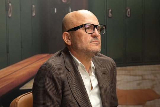 Adolescența tragică a lui Adrian Mititelu! Îi ducea tatălui pachete la închisoare: ”O omorâse pe mama, îl uram, dar și țineam la el. A vrut să se sinucidă când a venit acasă”