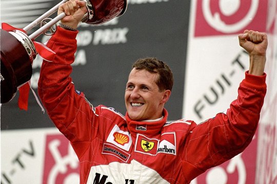 Noi informații despre starea lui Michael Schumacher după ce legendarul pilot a dat un autograf
