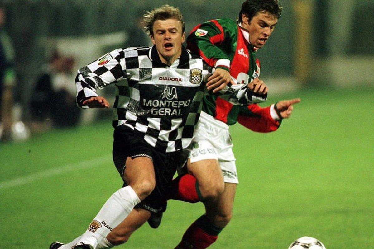 Ion Timofte a avut prestații atât de bune la Boavista, încât recent a fost ales în primul 11 all-time al grupării alb-negre