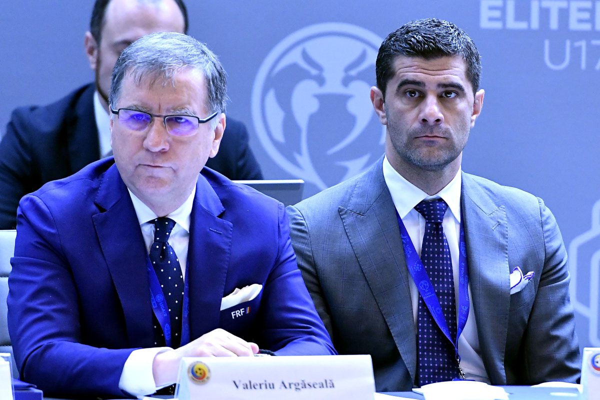 Valeriu Argăseală (stânga) și Dani Coman (dreapta)