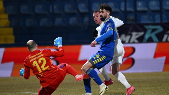 U Craiova - Unirea Slobozia, de la 17:30, live score pe iAMsport.ro. Meci ”capcană” pentru Craiova lui Rădoi