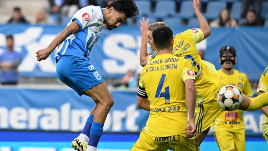 Universitatea Craiova - Unirea Slobozia 1-0, ACUM, pe iAMsport.ro. Baiaram deschide scorul la scurt timp după ce oaspeții primesc cartonașul roșu