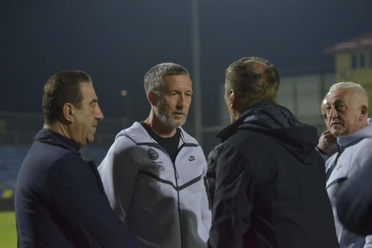 Explozie de bucurie la oficială după golul din penalty al celor de la Metaloglobus. Gestul făcut de patronul ilfovenilor spune totul