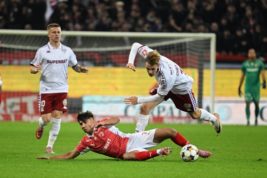 Dinamo - Rapid 0-2. Giuleștenii au dat lovitura în derby și au egalat liderul FC Botoșani!