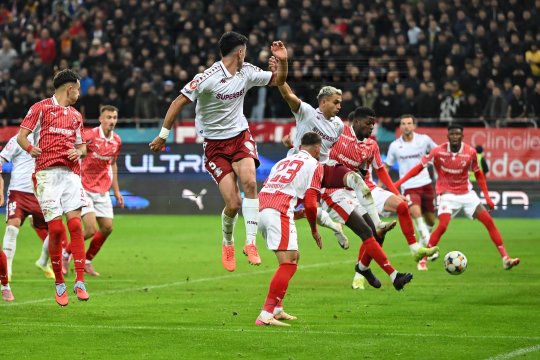 Lupescu i-a taxat pe jucătorii lui Dinamo: ”Mulți nu au jucat la nivelul lor! Dacă Rapid a bătut și în 10, a meritat”