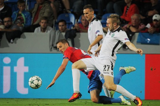 Fostul mare arbitru și-a amintit de șocul trăit la meciul din UCL în care Moți a fost decisiv! Ce a putut să îi ceară un jucător: ”A început să ne înjure după, atât i-am spus”