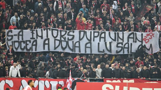 LPF reacționează în scandalul bannerelor vulgare de la Dinamo - Rapid: ”Responsabilitatea le revine”