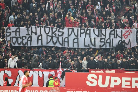 LPF se spală pe mâini în scandalul bannerelor vulgare de la Dinamo - Rapid! Pe cine dă vina: ”Responsabilitatea le revine”