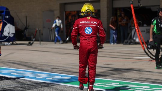 Lewis Hamilton, de nerecunoscut! Ce record jenant a înregistrat pilotul lui Ferrari
