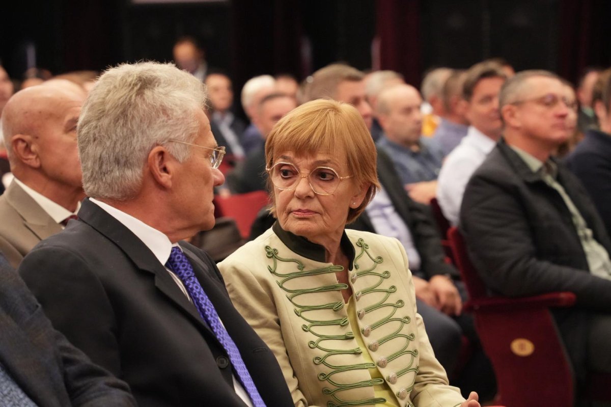 Klára Zakariás Bölöni a atras toate privirile la lansarea oficială a documentarului despre soțul său