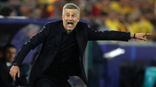 Apropiatul lui Edi Iordănescu a dat totul din casă: ”Vrea să plece. Șansele sunt 50-50”. Când are loc ședința cu șefii Legiei Varșovia