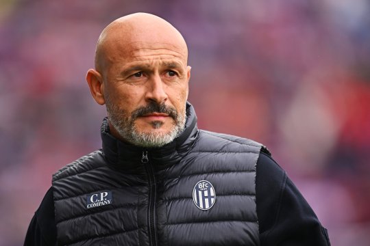 Antrenorul de la Bologna are probleme de sănătate și ratează meciul cu FCSB! Cu ce boală se confruntă acesta