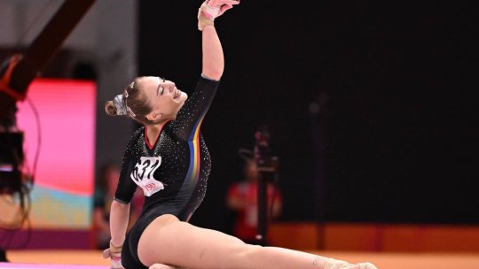 Sabrina Maneca-Voinea s-a calificat în finalele de la sol și bârnă la Campionatele Mondiale de gimnastică artistică de la Jakarta