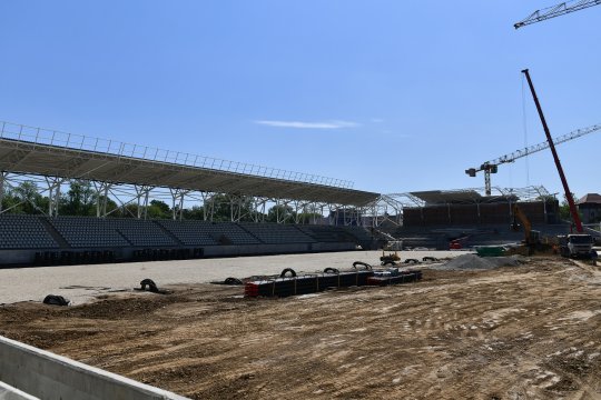 ”Pensiile speciale costă 3,5 miliarde de euro, de 10 ori mai mult decât 10 noi stadioane!”. Consilierul premierului Bolojan a spus lucrurilor pe nume: ”Tăiem risipa, dăm unde contează”