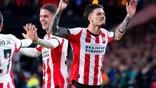 Marca: "SuperMan" și PSV o umilesc pe Napoli. Românul, premiat de UEFA