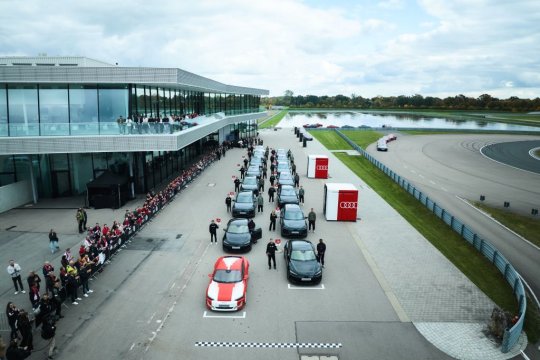 FC Bayern accelerează în era electrică, alături de Audi