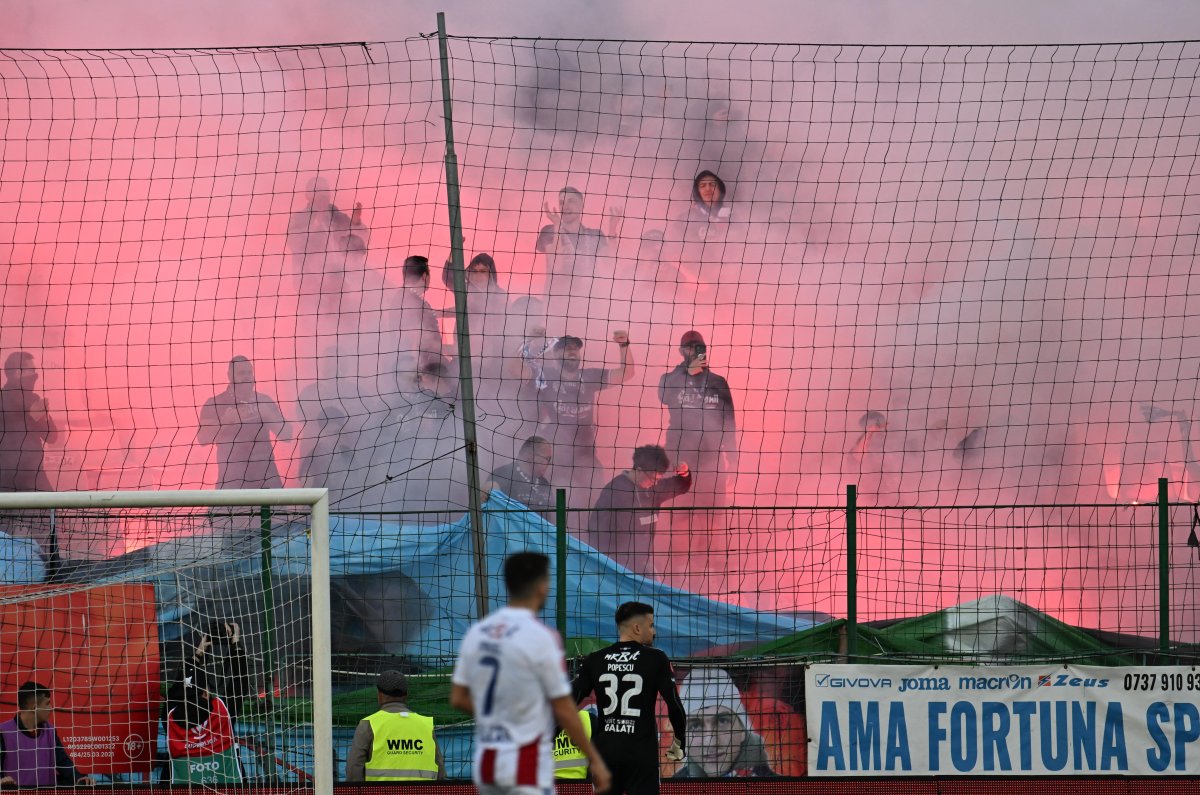 Fostul antrenor de la FCSB, înșelat de clubul din România: ”Nu m-au plătit decât o lună, fac plângere penală. Eu alergam să le aduc mâncare la jucători”