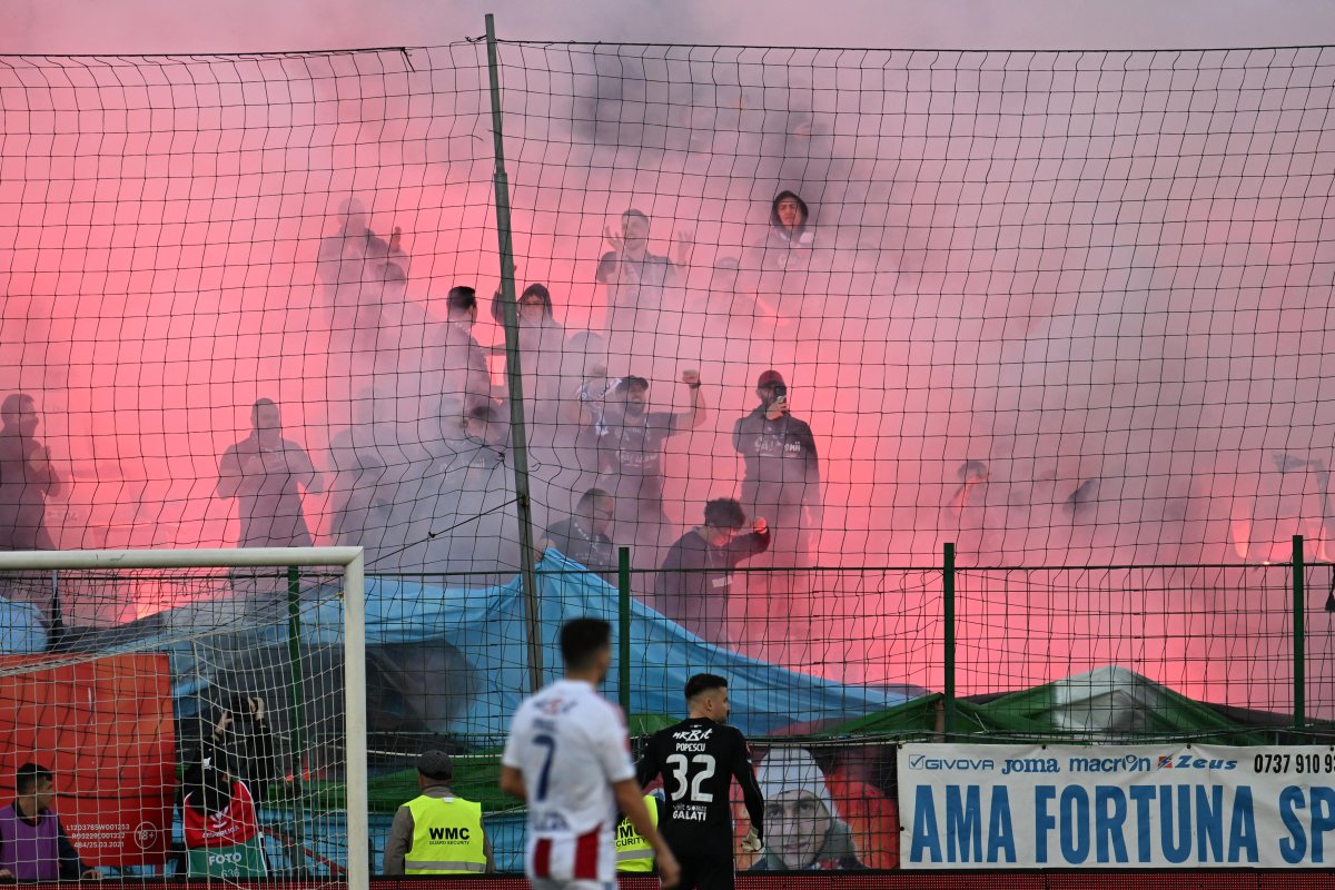 Fostul antrenor de la FCSB, înșelat de clubul din România: ”Nu m-au plătit decât o lună, fac plângere penală. Eu alergam să le aduc mâncare la jucători”