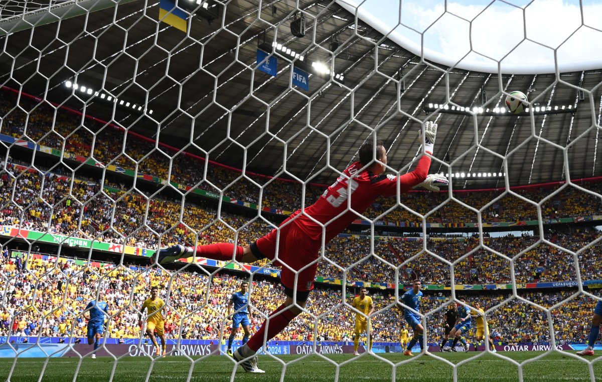La Euro 2024, Stanciu a deschis scorul cu Ucraina (3-0) cu unul dintre cele mai frumoase goluri ale turneului final