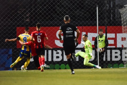 Csikszereda - Petrolul 1-1. Gazdele au trecut pe lângă victorie, după ce au ratat un penalty pe final