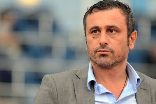 Cristi Munteanu a pus ”tunurile” pe arbitraj după eșecul cu U Cluj : ”Gol valabil pentru noi şi offside la golul victoriei lor”