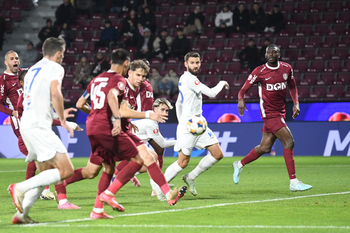 CFR Cluj, pe loc de baraj, după eșecul cu Farul: ”Clasamentul este dureros” / ”Să lăsăm volumul mai jos”